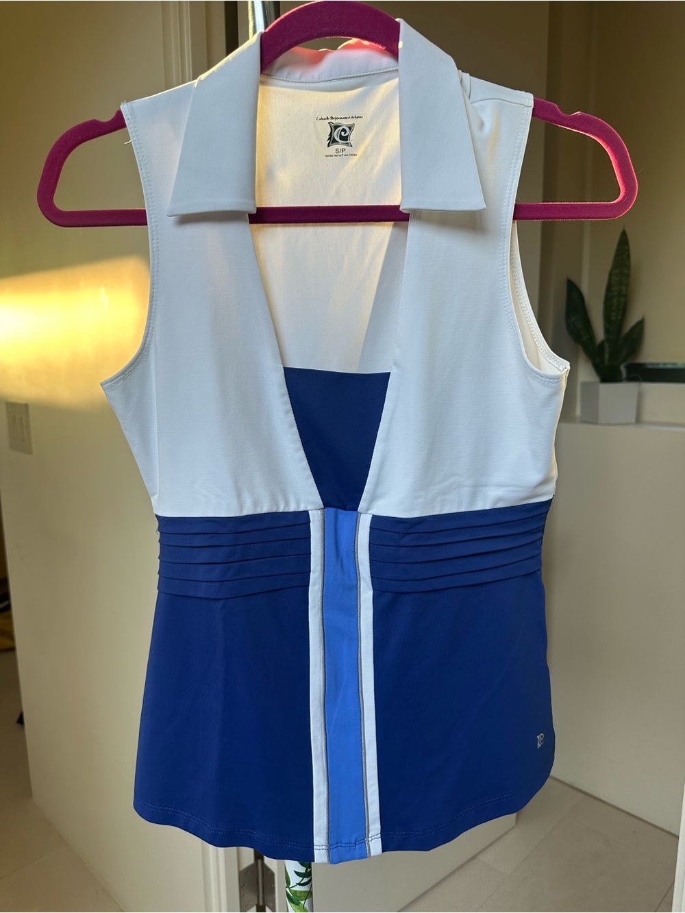 Catwalk Performance Sleeveless Polo Tank Top - White & Navy Size Small
